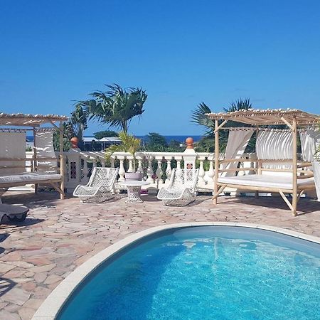 Le Moulin De La Baie Piscine Vue Mer Le Moule Luaran gambar